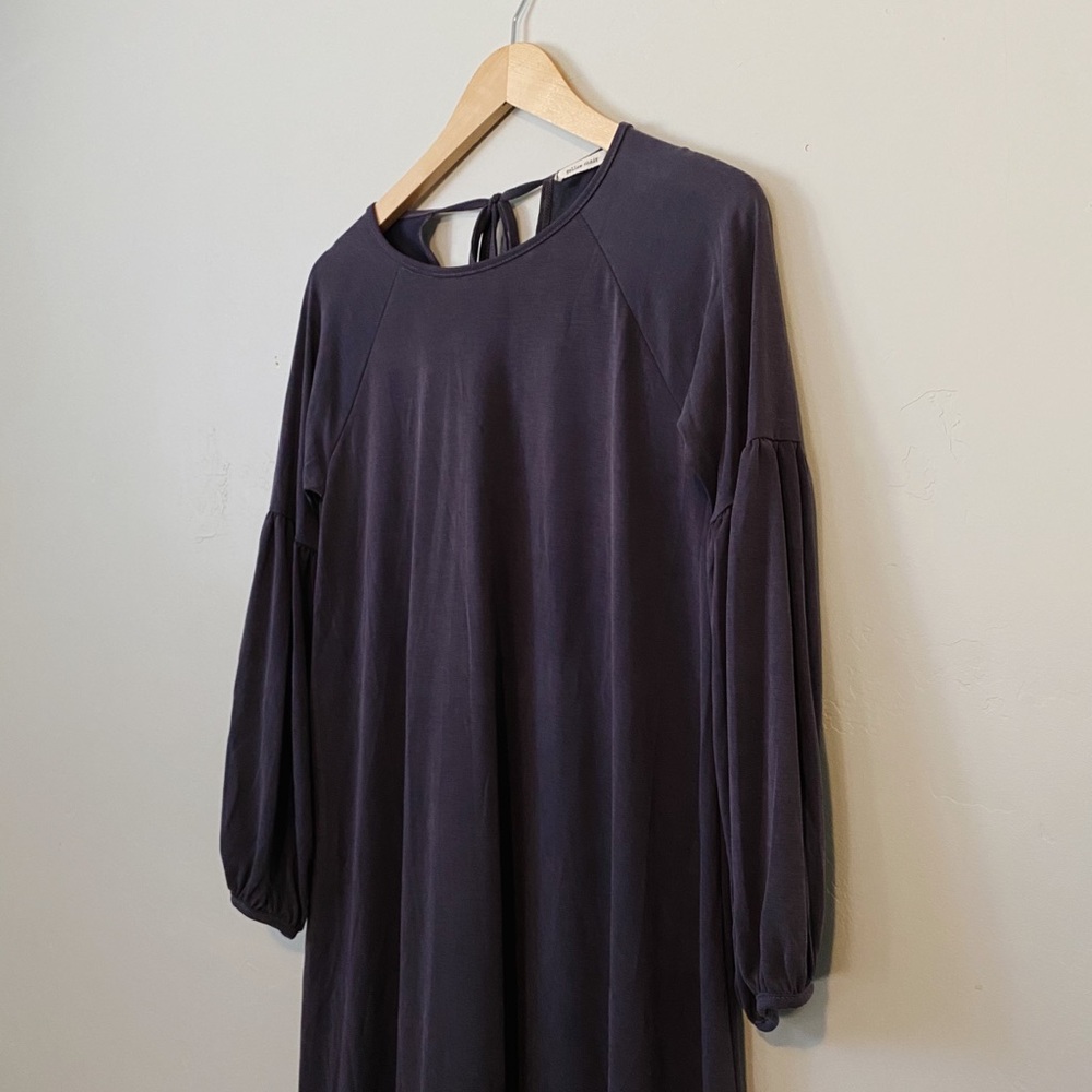 ❌ SOLD ❌ Modest Mid Length Plum Dress